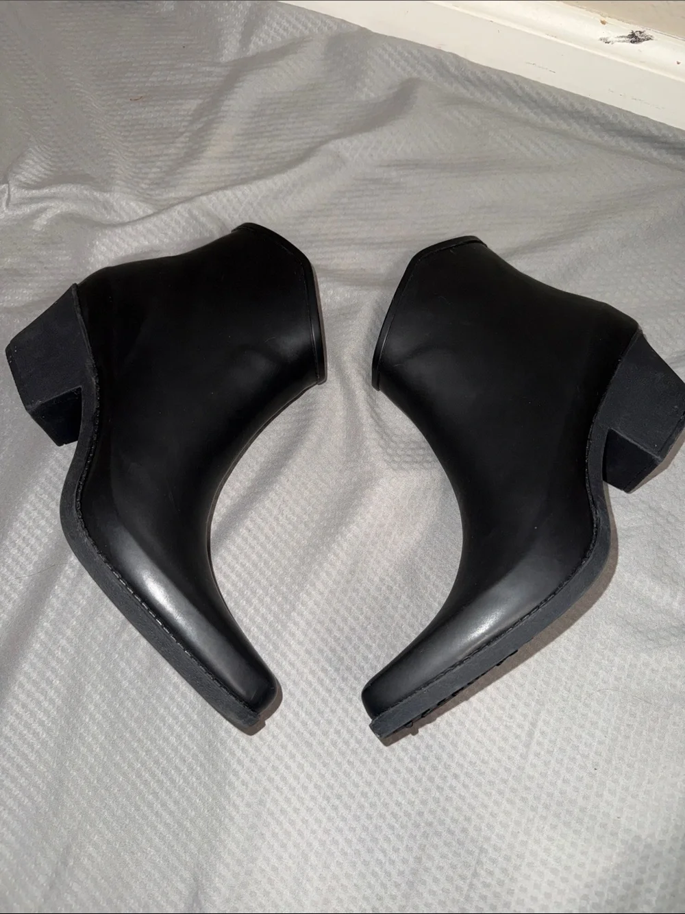 Nomad Women's Black Wrangler Cowboy Ankle Rubber Rain Boots Sz 10, Like New